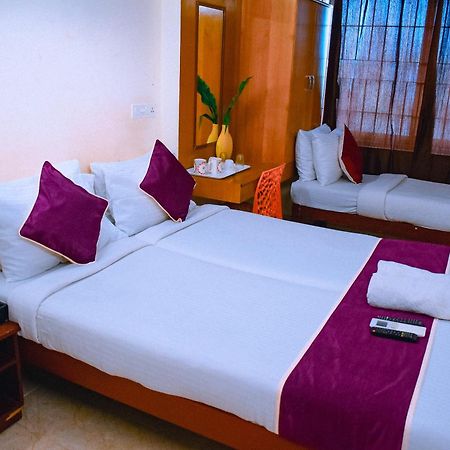 Naksha Tree Hotels Kishore Inn - Koyambedu Chennai Ngoại thất bức ảnh