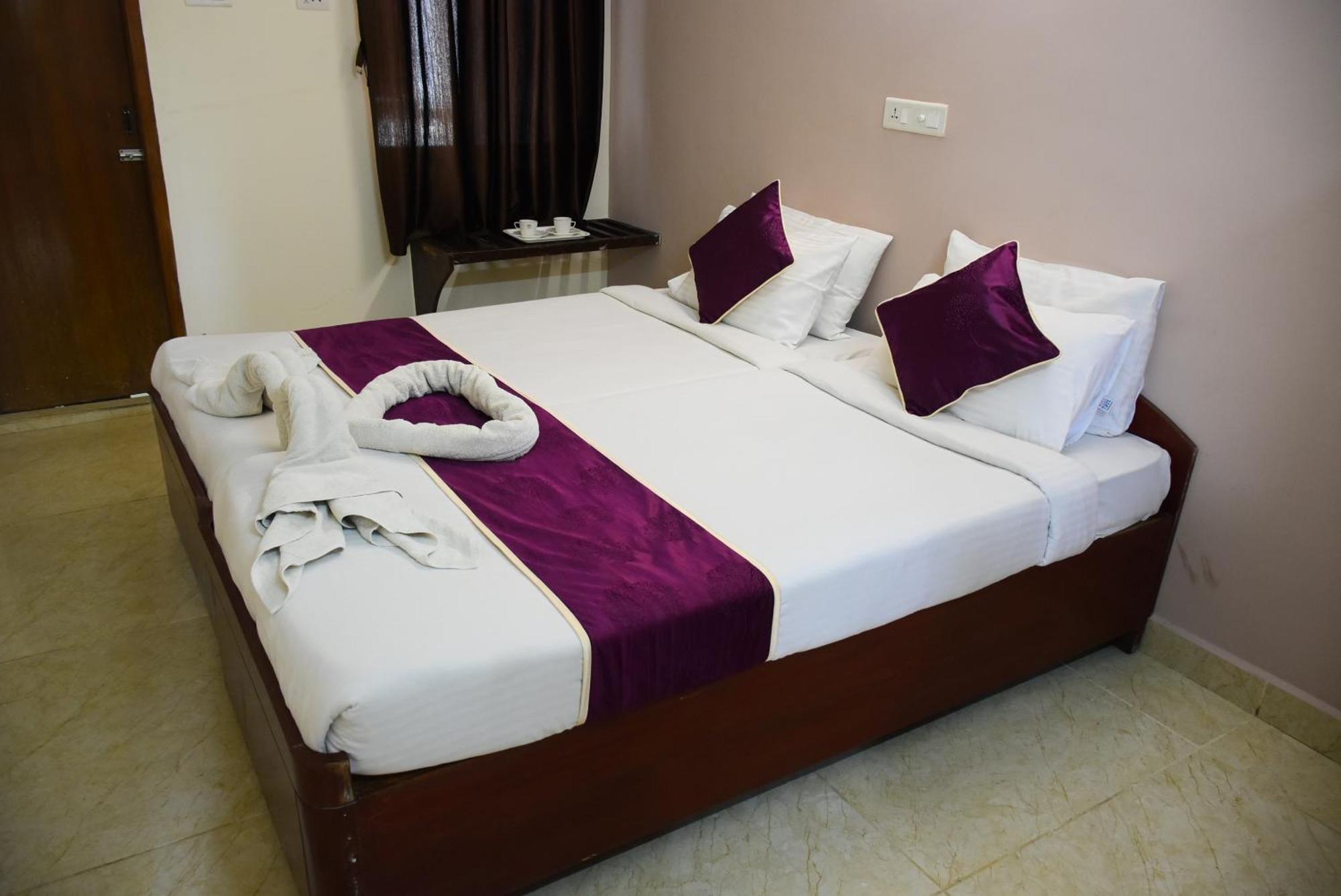 Naksha Tree Hotels Kishore Inn - Koyambedu Chennai Ngoại thất bức ảnh