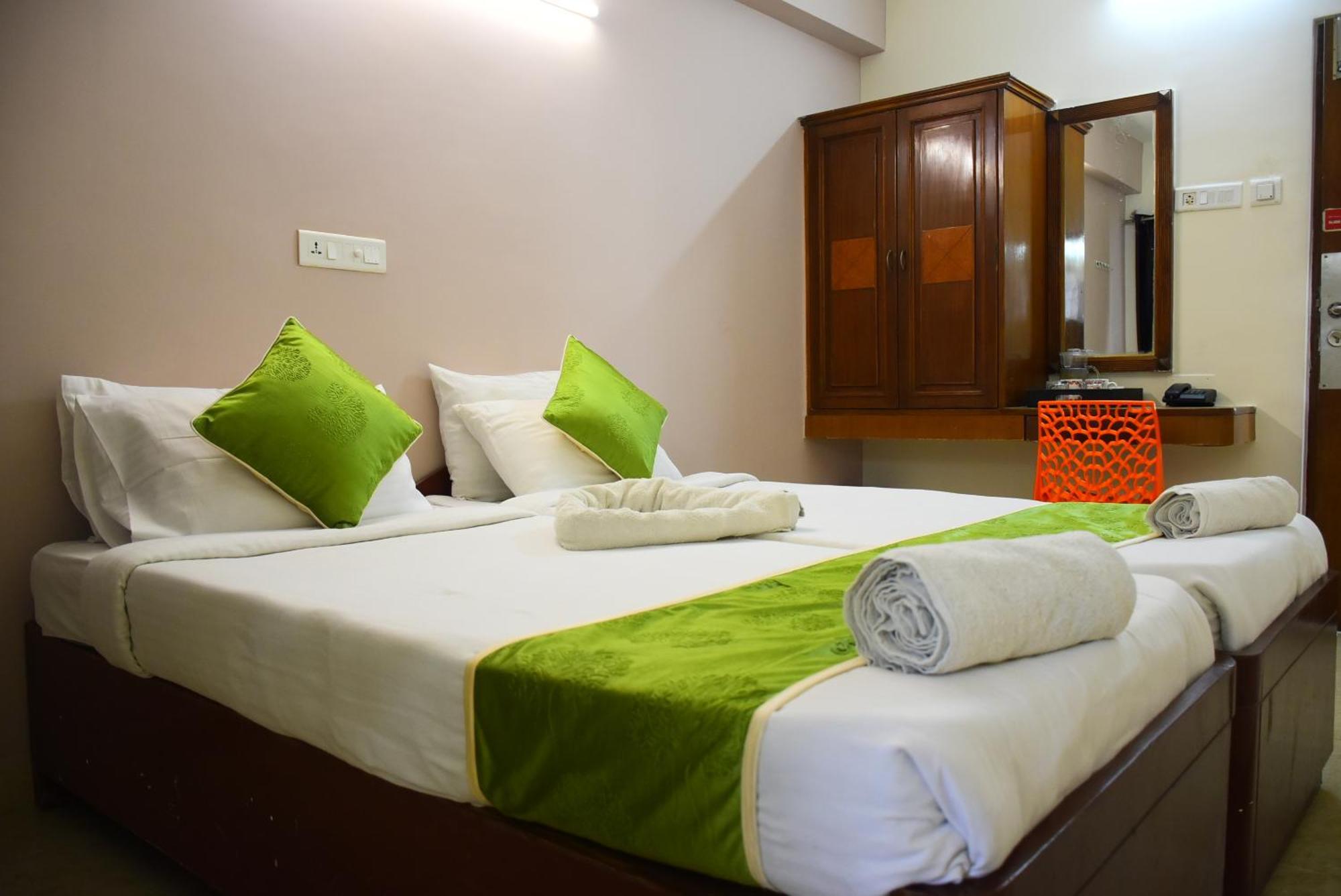 Naksha Tree Hotels Kishore Inn - Koyambedu Chennai Ngoại thất bức ảnh