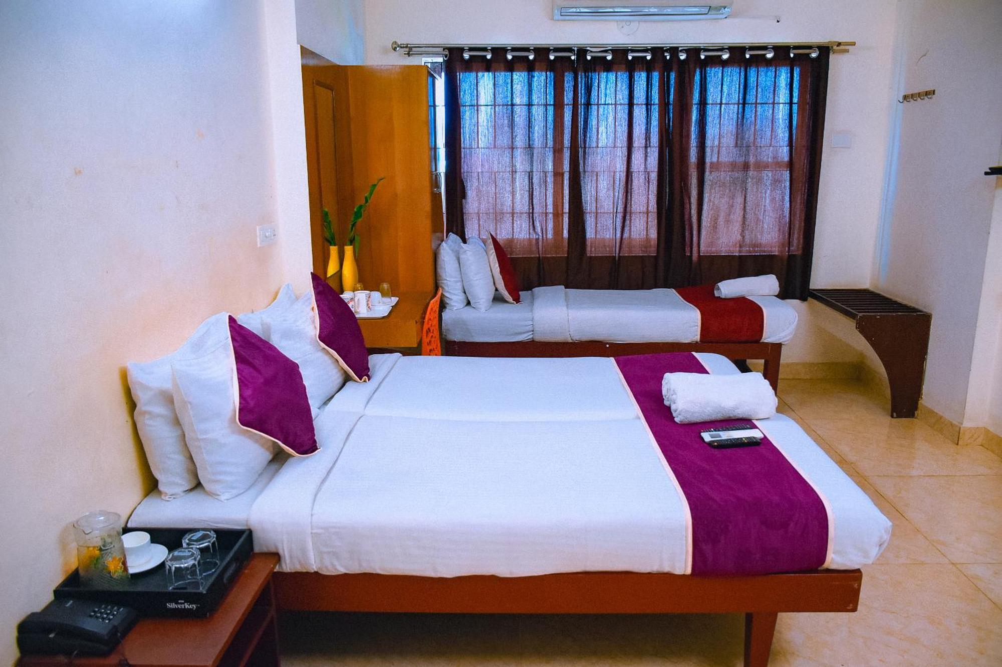 Naksha Tree Hotels Kishore Inn - Koyambedu Chennai Ngoại thất bức ảnh