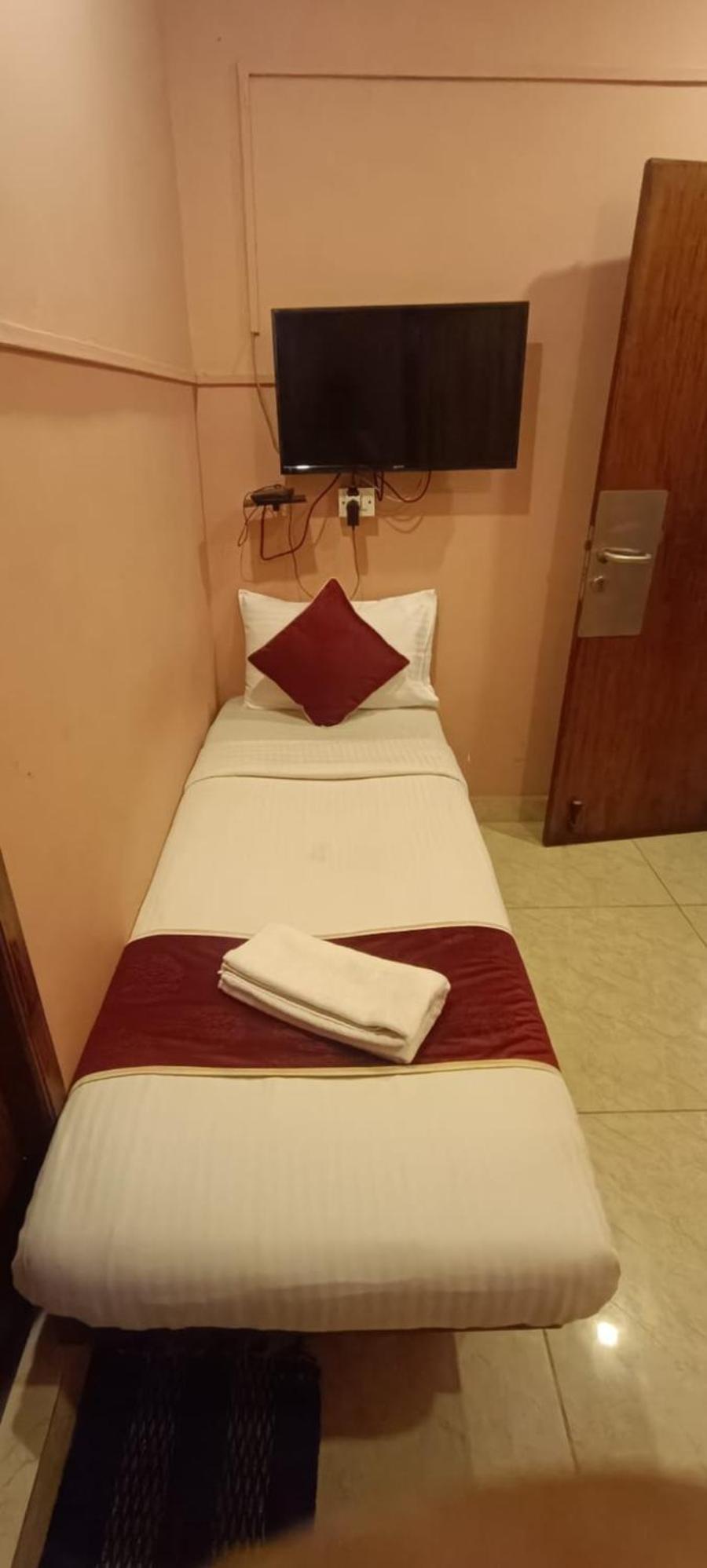 Naksha Tree Hotels Kishore Inn - Koyambedu Chennai Ngoại thất bức ảnh