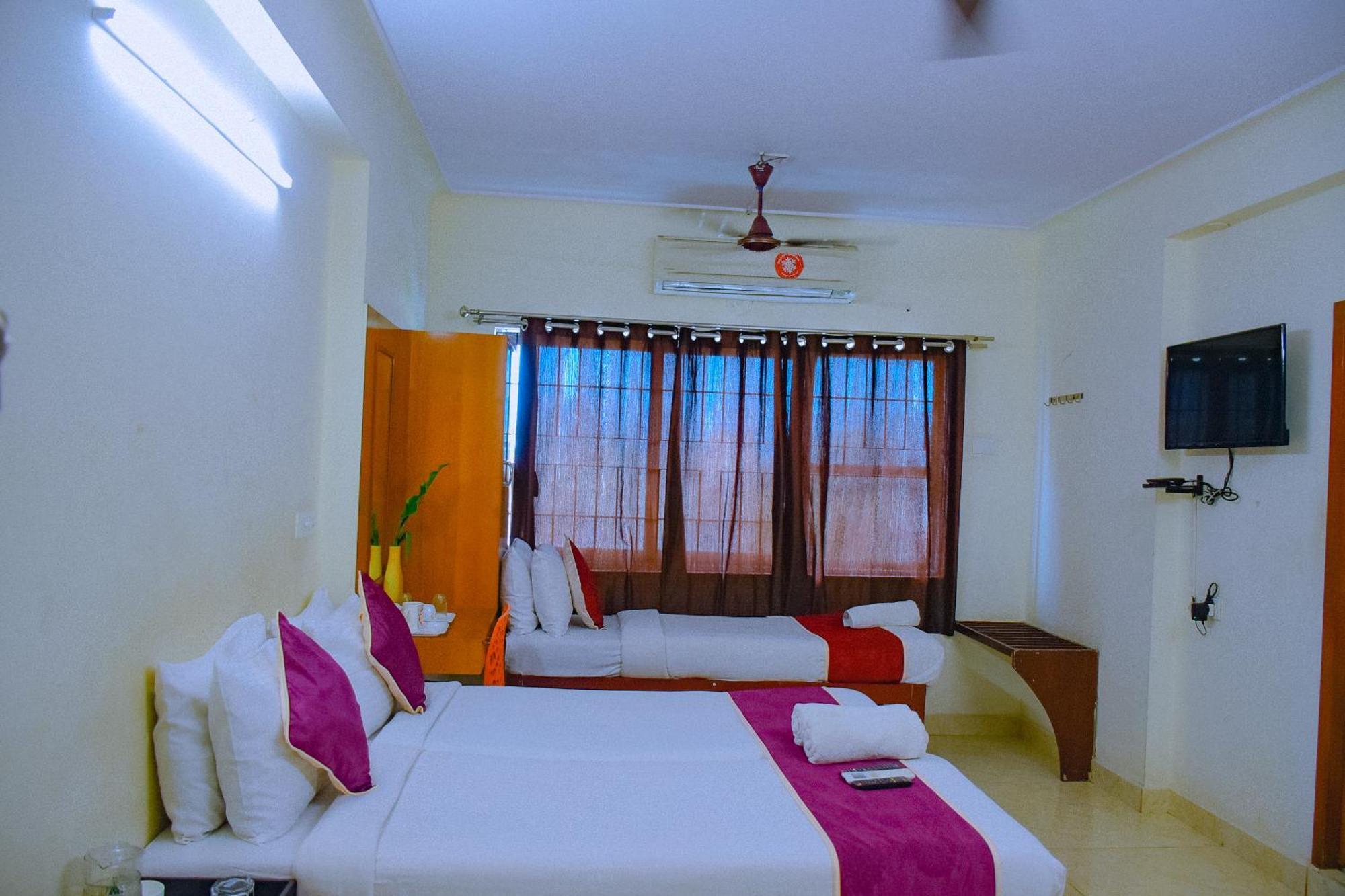 Naksha Tree Hotels Kishore Inn - Koyambedu Chennai Ngoại thất bức ảnh